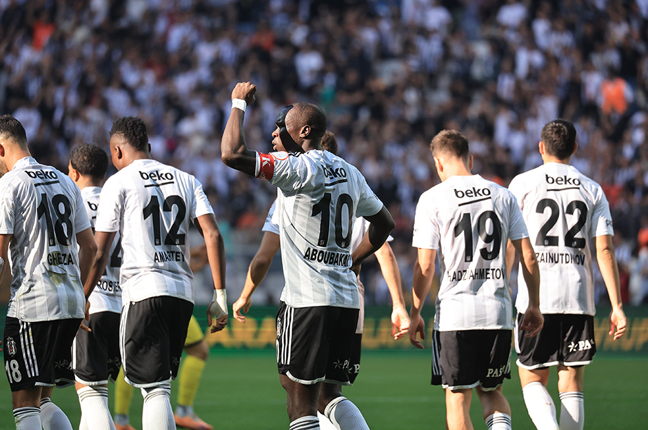 Beşiktaş hayata döndü