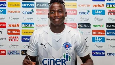 Kasımpaşa sol beke takviye yaptı