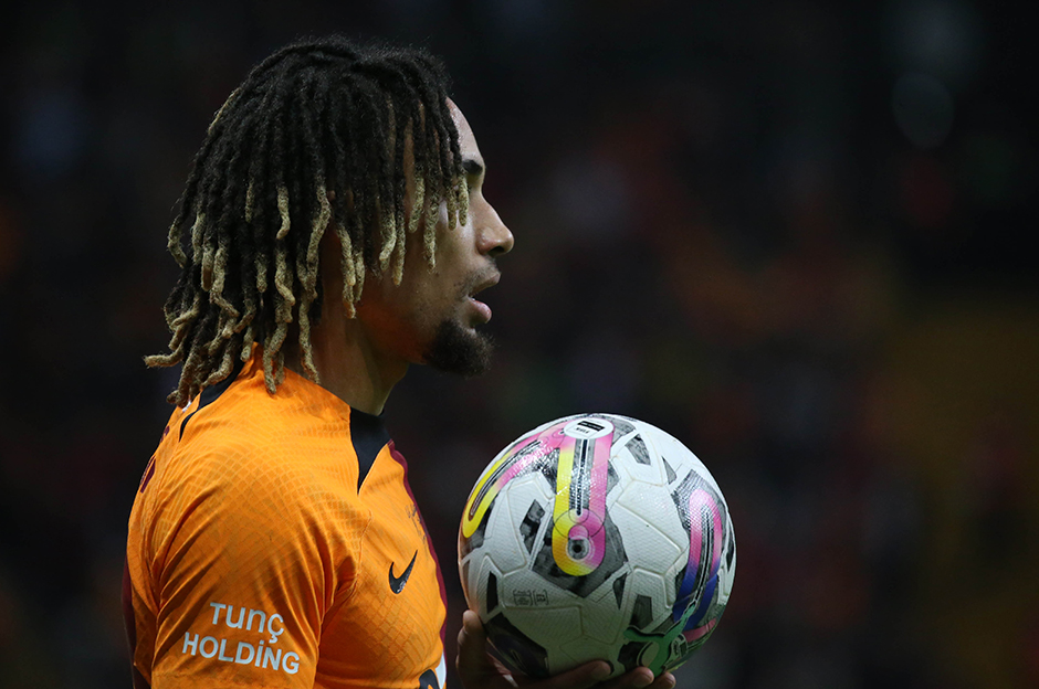 Transfer Haberleri | Galatasaray'da Sacha Boey planı