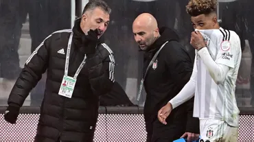 Beşiktaş'ta ilk yarıda 2 sakatlık