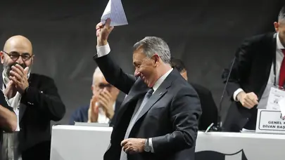 Ahmet Nur Çebi'den veda sözleri: "Bana ve aileme küfür edenlere hakkımı helal etmiyorum"