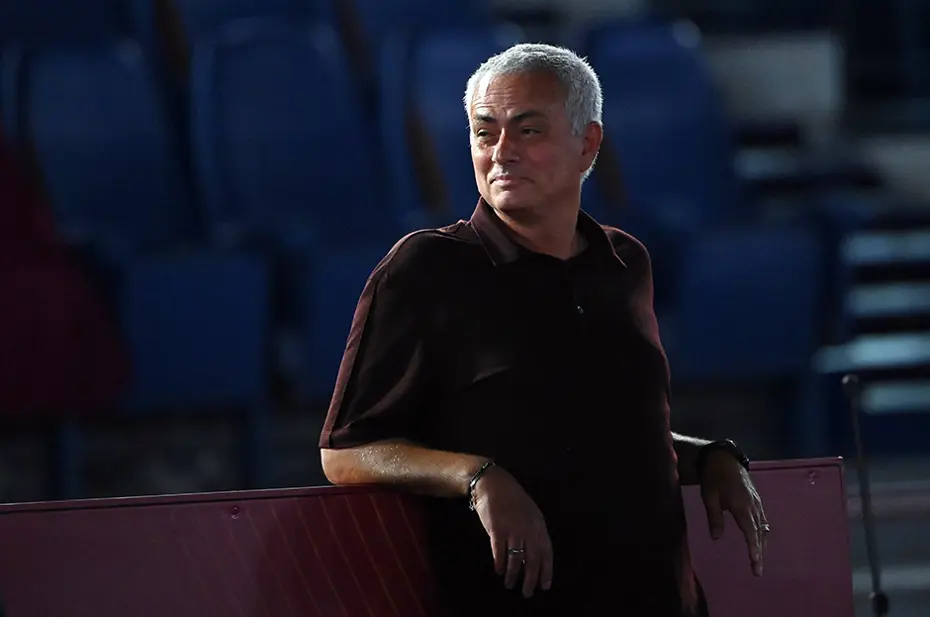 Jose Mourinho'dan flaş Beşiktaş hamlesi - 4 Jose Mourinho'dan flaş Beşiktaş hamlesi - 4