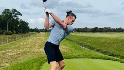 Gareth Bale'den profesyonel golfe ilk adım