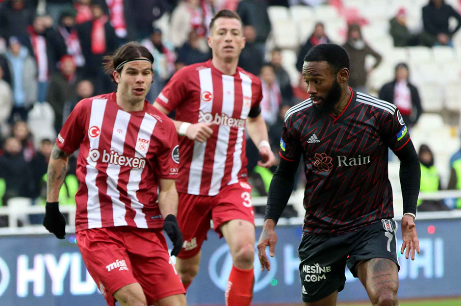 Sivas'ta ilginç görüntü: N'Koudou'nun forması dikkat çekti