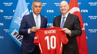 İbrahim Hacıosmanoğlu ve Gianni Infantino bir araya geldi