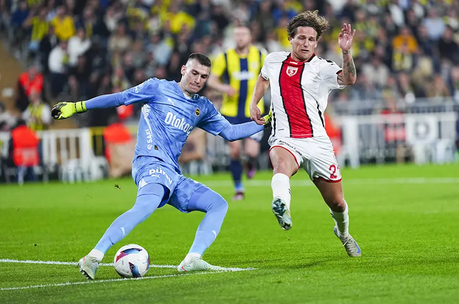 Trio ekibi noktayı koydu: Fenerbahçe'nin penaltı beklediği pozisyonda karar doğru mu? - 5 Trio ekibi noktayı koydu: Fenerbahçe'nin penaltı beklediği pozisyonda karar doğru mu? - 5