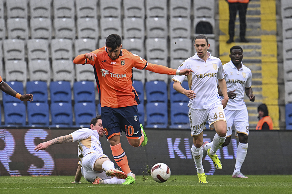 Süper Lig 35. hafta | Başakşehir - Kasımpaşa maçı ne zaman, saat kaçta ve hangi kanalda?