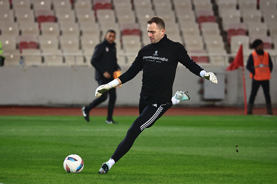 Mert Günok'tan TFF'ye: "Bize ekstra motivasyon sağladılar"