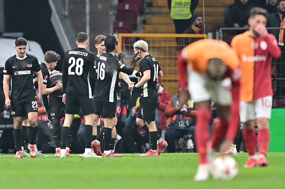 Hollanda basını, Galatasaray-AZ Alkmaar maçını konuşuyor: Aynı konuya değindiler