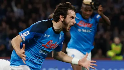 "Kvaradona" coştu; Napoli şampi...