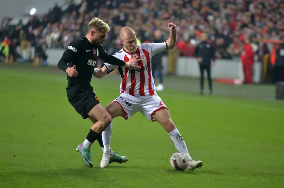 Spor yazarları Samsunspor-Galatasaray maçı için ne dedi? - 3 Spor yazarları Samsunspor-Galatasaray maçı için ne dedi? - 3
