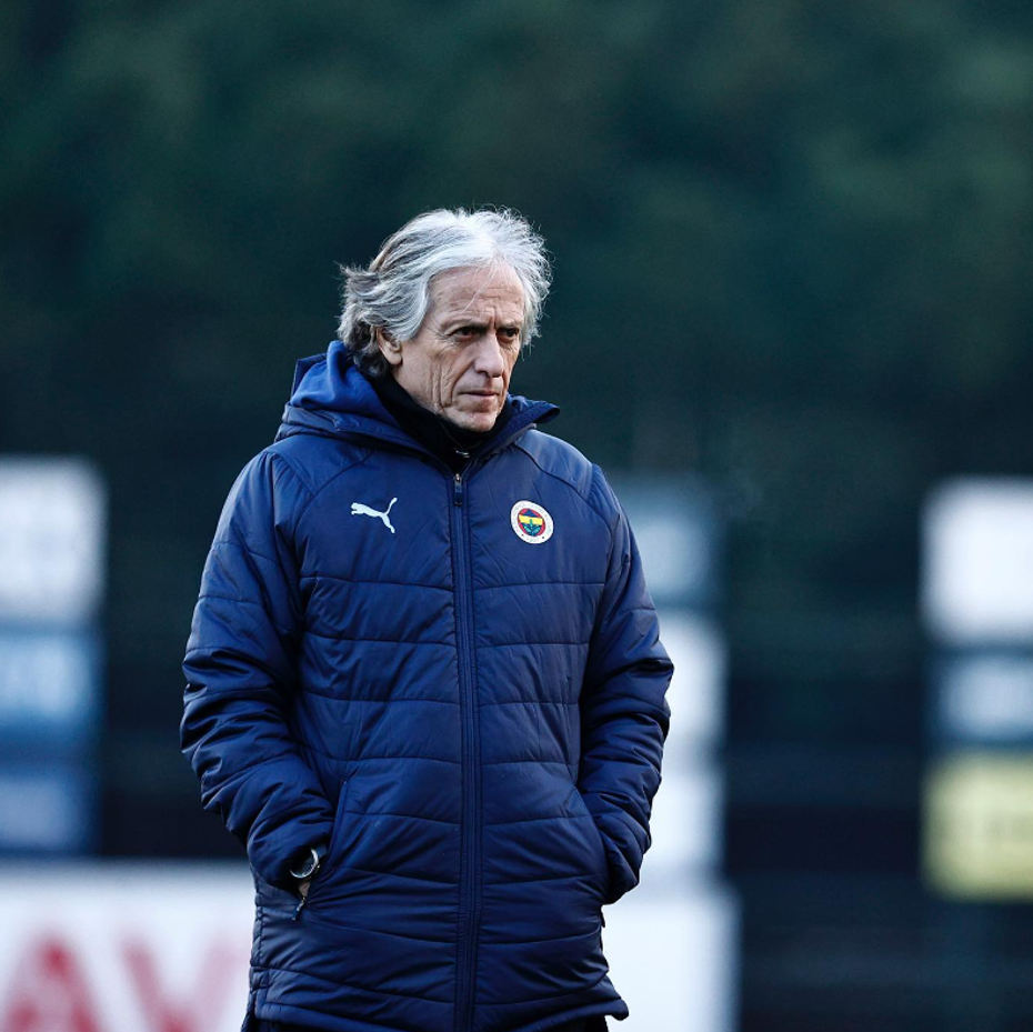 Fenerbahçe teknik direktörü Jorge Jesus'tan Sevilla planı: Avantajlar ve dezavantajlar - 4