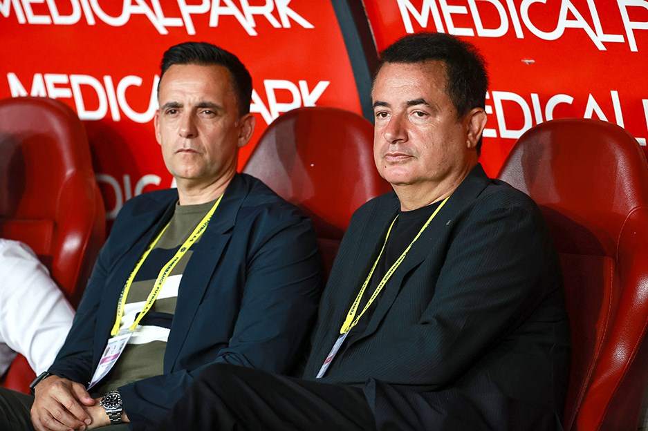 SON DAKİKA | Fenerbahçe beklenen ayrılığı resmen duyurdu