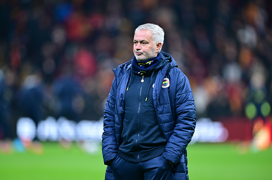 Jose Mourinho'dan derbide iki değişiklik