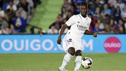Manchester United'dan tarihi bonservis ücreti