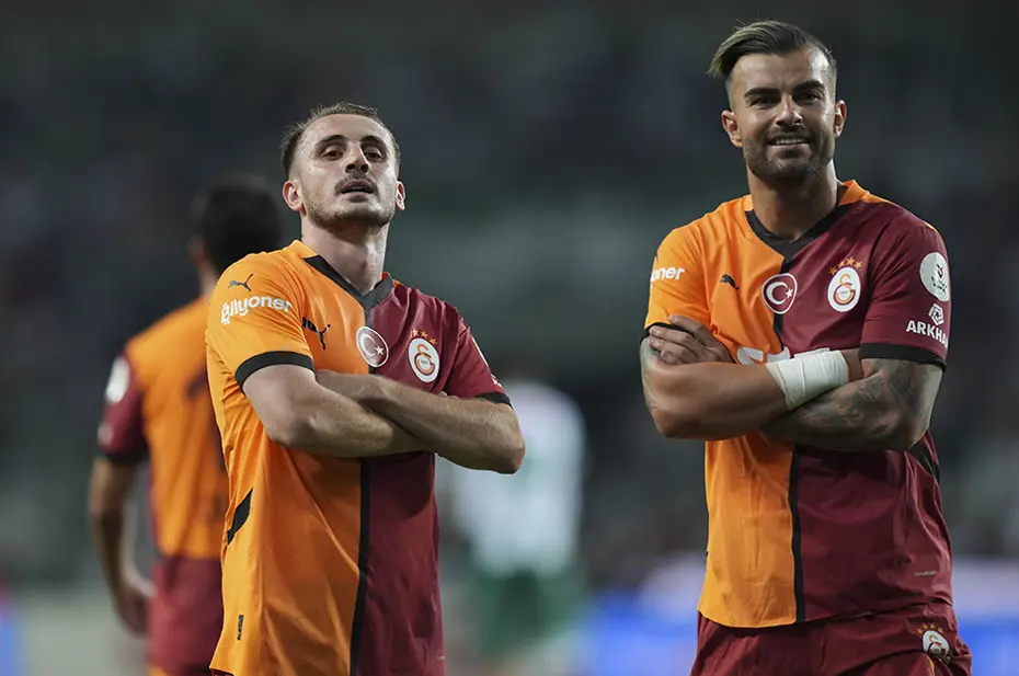 Trio ekibinden net yorum: "Icardi'nin iptal edilen golü öncesi faul var mı?" - 2 Trio ekibinden net yorum: "Icardi'nin iptal edilen golü öncesi faul var mı?" - 2