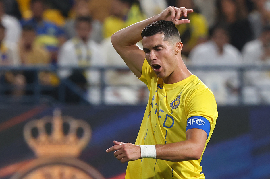 Ronaldo son dakikada penaltı kaçırdı; takımı elendi