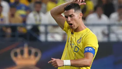 Ronaldo son dakikada penaltı kaçırdı; takımı elendi