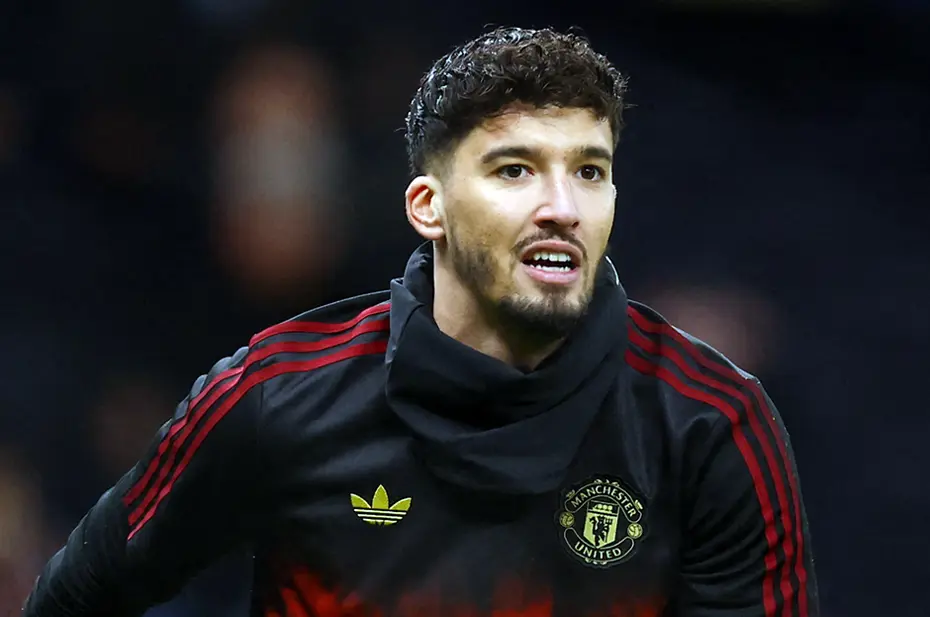 İngiltere'de hedef tahtasına konulan Altay Bayındır'dan Süper Lig sürprizi: 2 şart var - 4