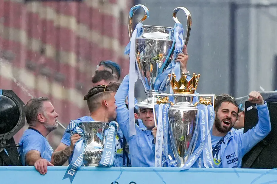 Manchester City'den 3 kupalı şov - 7