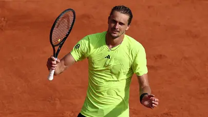 Fransa Açık'ta Zverev ve Boisson çeyrek finale yükseldi