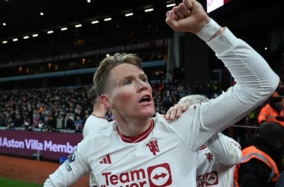 Galatasaray'dan Manchester United'ın 32 milyon euroluk yıldızına teklif - 7 Galatasaray'dan Manchester United'ın 32 milyon euroluk yıldızına teklif - 7