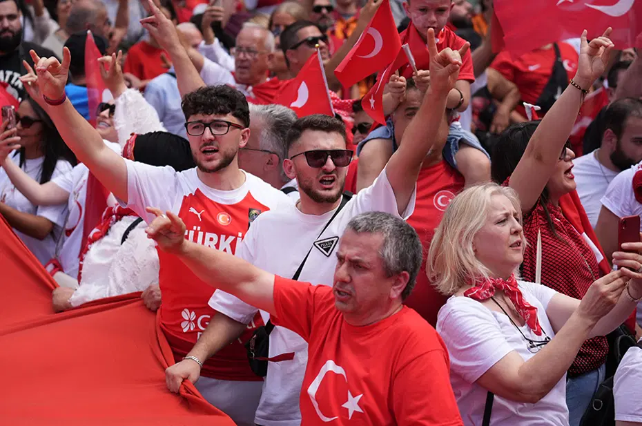 Tarihi maç öncesi Berlin'de büyük coşku, A Milli Takım'a büyük destek - 12