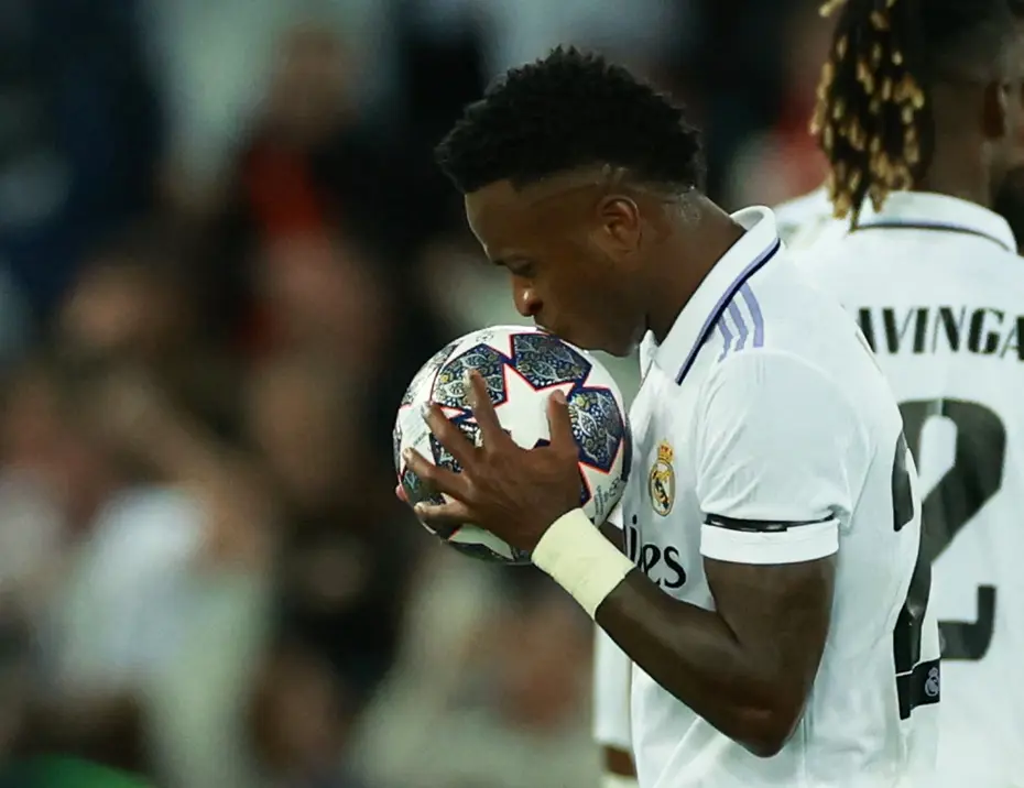 Real Madrid, Liverpool'a karşı geri döndü ve fark attı - 4