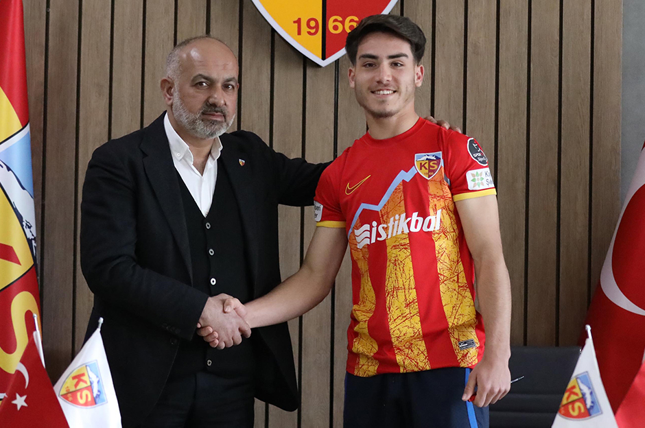 Kayserispor, Ethem Balcı’nın sözleşmesini uzattı