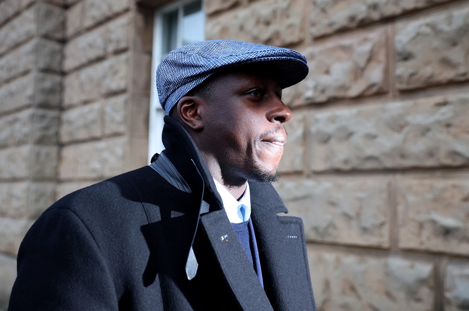 6 tecavüz suçundan aklandı, gözyaşlarına boğuldu