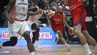 Bahçeşehir Koleji kupa zaferini rövanşa bıraktı