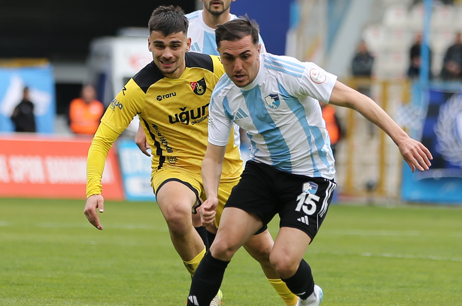 İstanbulspor'a yenilen Erzurumspor, üçüncülüğü riske attı