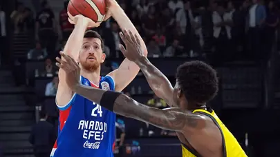 Anadolu Efesli oyuncuların kupa mutluluğu: "İlerisi için çok güzel..."