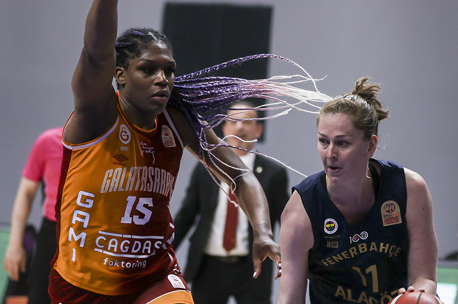 ING Kadınlar Basketbol Süper Ligi Play-Off | Avrupa şampiyonu Fenerbahçe, ezeli rakibi Galatasaray'ı saf dışı bıraktı