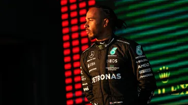 Lewis Hamilton'dan Ferrari ve yeni sözleşme sorusuna yanıt