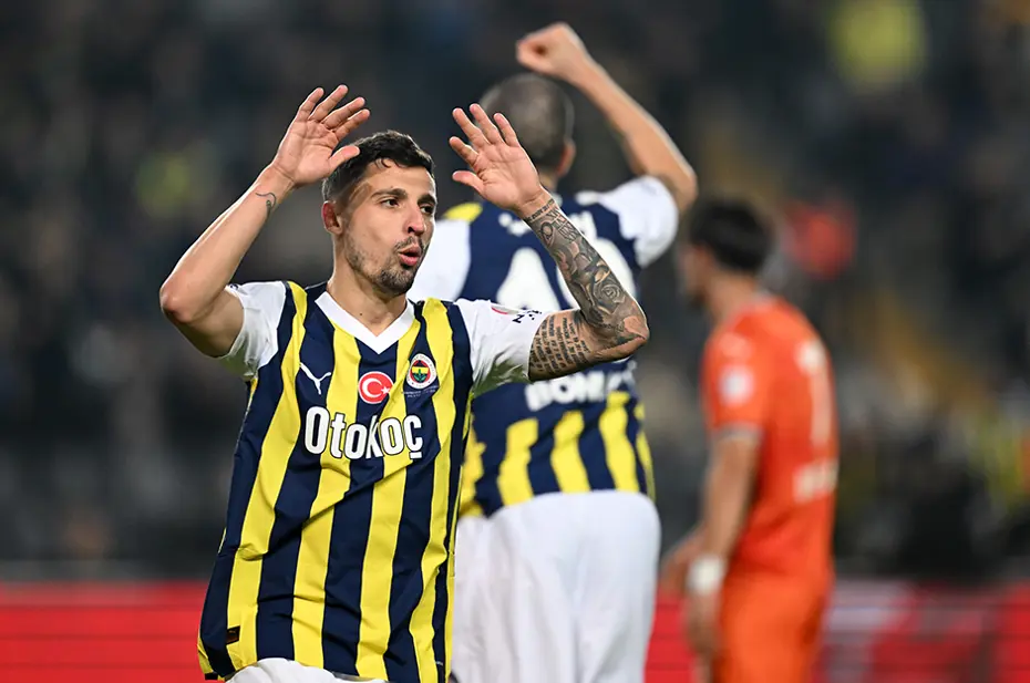 Rade Krunic teklifi kabul etti: Transfer gerçekleşiyor - 3 Rade Krunic teklifi kabul etti: Transfer gerçekleşiyor - 3