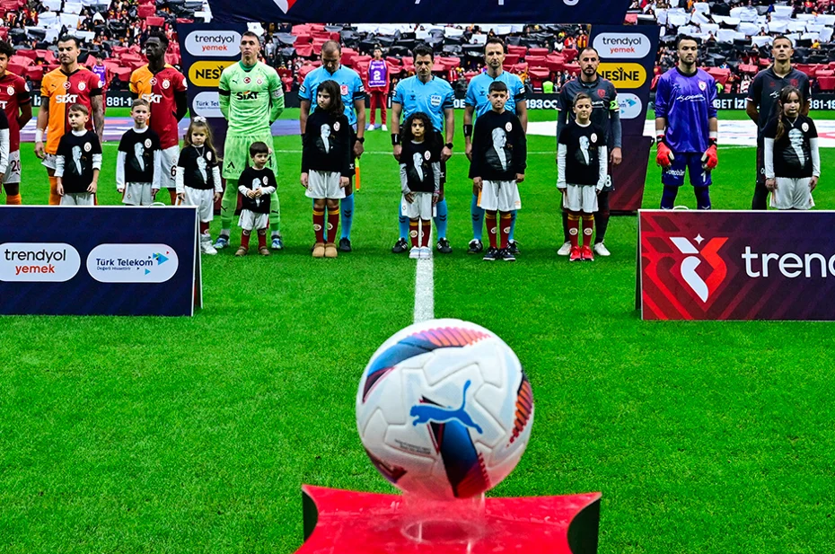 VAR kayıtları: Galatasaray ve Fenerbahçe maçlarındaki hakem konuşmaları - 1