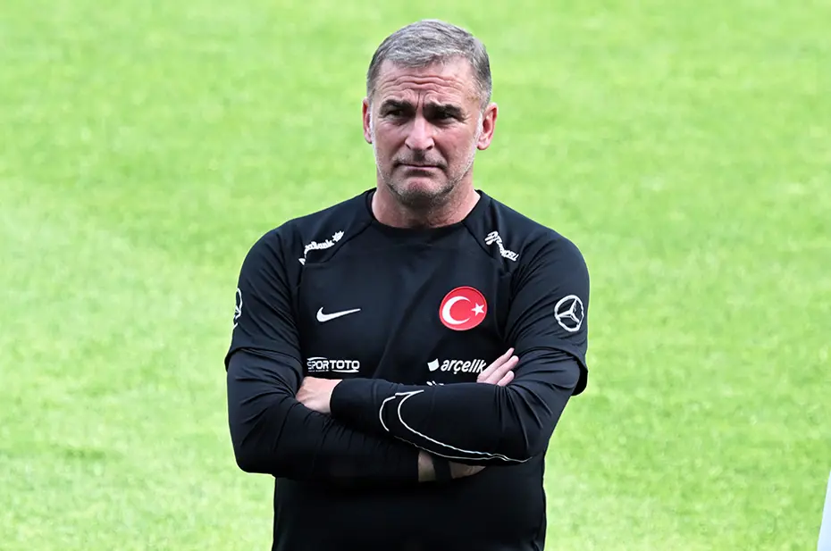 Boştaki teknik direktörler: Listede birçok şampiyon hoca var - 10