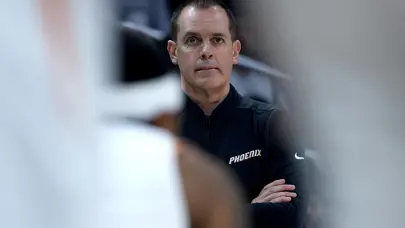 Frank Vogel görevden alındı: "Farklı bir antrenöre ihtiyacımız olduğu sonucuna vardık"