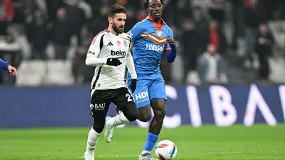 Beşiktaş maçında sakatlanmıştı: Göztepe'nin oyuncusu sezonu kapattı