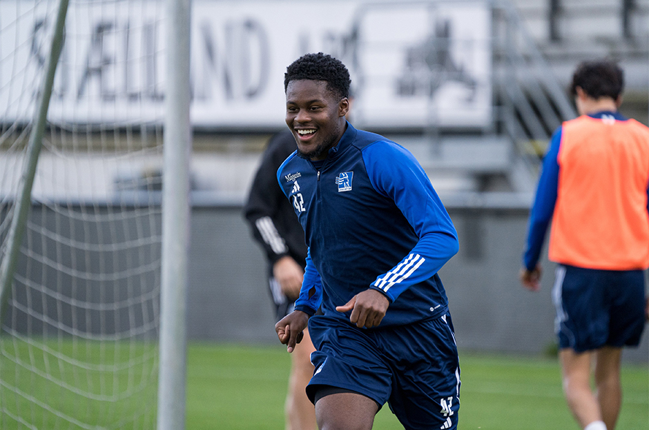 Orta saha için hedef Tochi Chukwuani