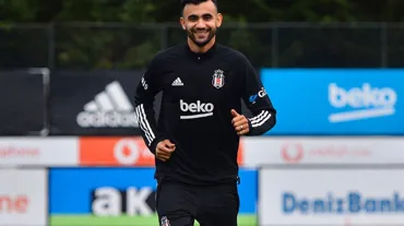 "Beşiktaş'ta Başakşehir maçı öncesi Rachid Ghezzal gelişmesi"