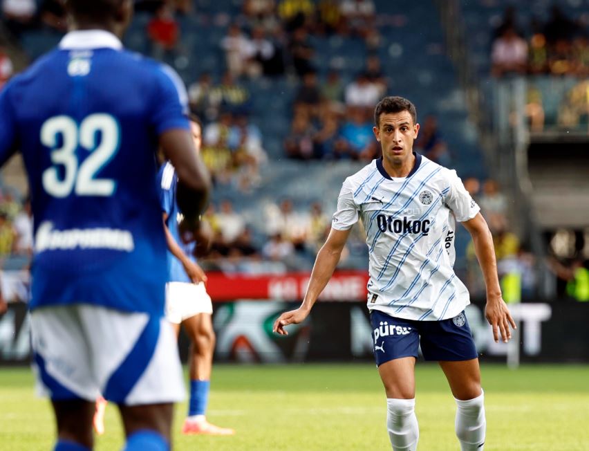 Bartuğ Elmaz kimdir, kaç yaşında ve hangi takımlarda oynadı? Fenerbahçe’nin genç oyuncusunun kariyeri
