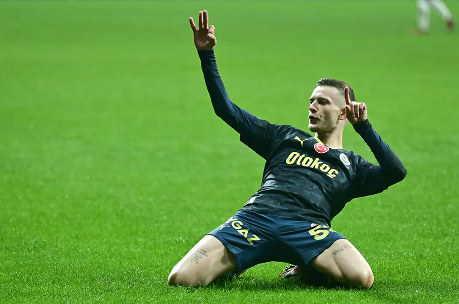 Fenerbahçe'nin harika 4'lüsü ligdeki tüm takımları solladı - 6 Fenerbahçe'nin harika 4'lüsü ligdeki tüm takımları solladı - 6