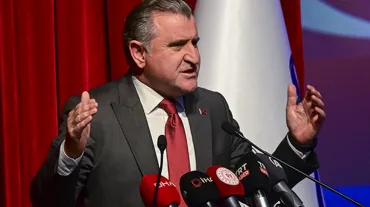 Bakan Osman Aşkın Bak'tan madalya kazanan sporculara tebrik