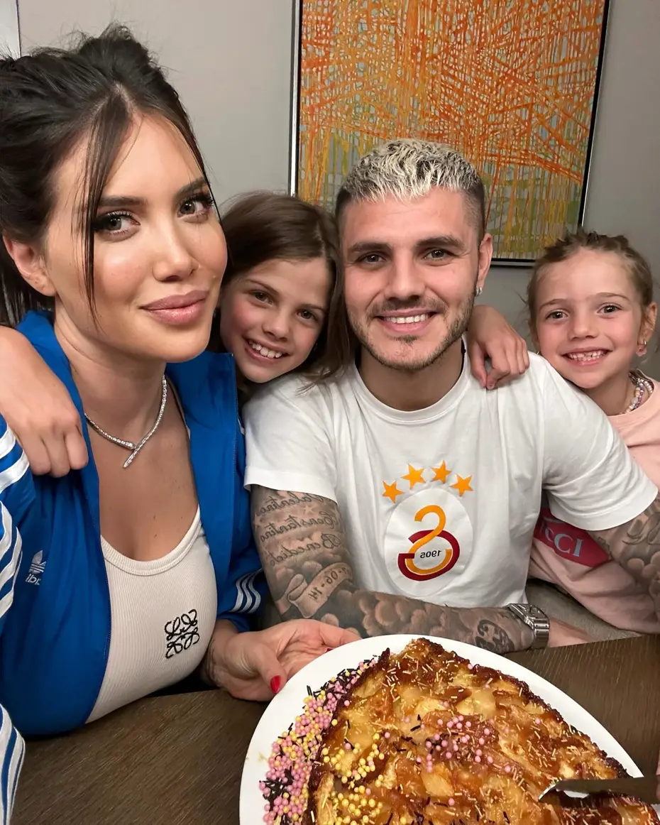 Wanda Nara'dan olay açıklama: Galatasaray hareketi dikkat çekti - 4 Wanda Nara'dan olay açıklama: Galatasaray hareketi dikkat çekti - 4