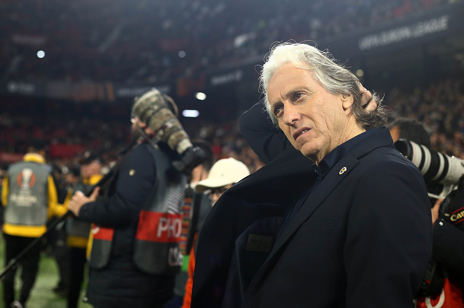 Fenerbahçe'nin serisini Sevilla bitirdi