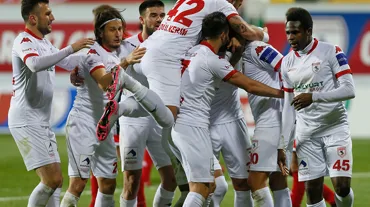 Samsunspor'un çıkışı sürüyor