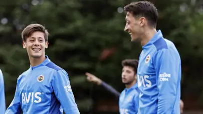 Mesut Özil'den Arda Güler'e telefon