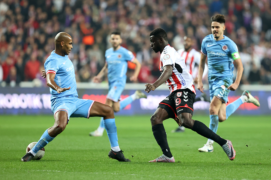 Samsunspor'u ateş hattından kurtaran galibiyet